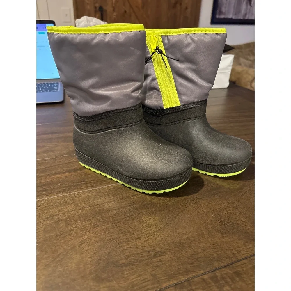 Wonder Nation Kids Snow Boots Grey Black Neon Yellow Zip -5F Rated Size 9 New